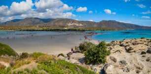 elafonissi-beach-crete-900x442.jpg