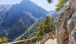 Samaria-Gorge-376x220.jpg