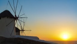 Mykonos-3-376x220.jpg